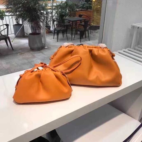 bags designer teen bag mini botegas womens pouch luxury cloud net red same leather solid color trend one shoulder messenger dumpling hand p1
bags designer teen bag mini botegas womens pouch luxury cloud net red same leather solid color trend one shoulder messenger dumpling hand p1