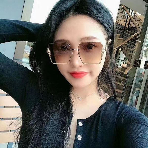 designer sunglasses goggle beach sun glasses for women classic summer fashion fashionable rimless square ladies glasses uv protection, White;black
designer sunglasses goggle beach sun glasses for women classic summer fashion fashionable rimless square ladies glasses uv protection, White;black