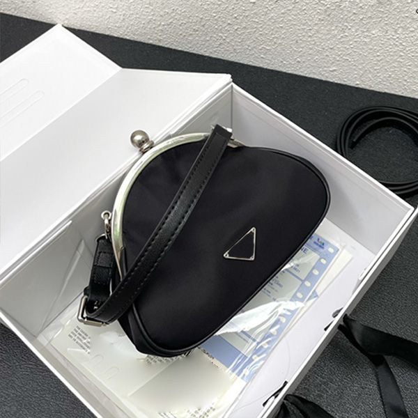 nylon hangbags women's tote bag mini hobos frogmouth cross body bags designer shoulder bags vintage handbag women's messenger blac
nylon hangbags women's tote bag mini hobos frogmouth cross body bags designer shoulder bags vintage handbag women's messenger blac