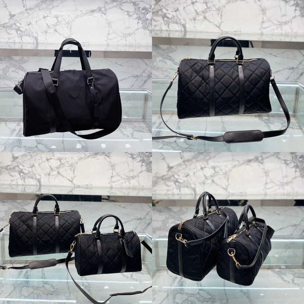designer bags duffel bag travel bags large capacity boarding bag portable diagonal luggage elegant boston fitness handbag 220920
designer bags duffel bag travel bags large capacity boarding bag portable diagonal luggage elegant boston fitness handbag 220920
