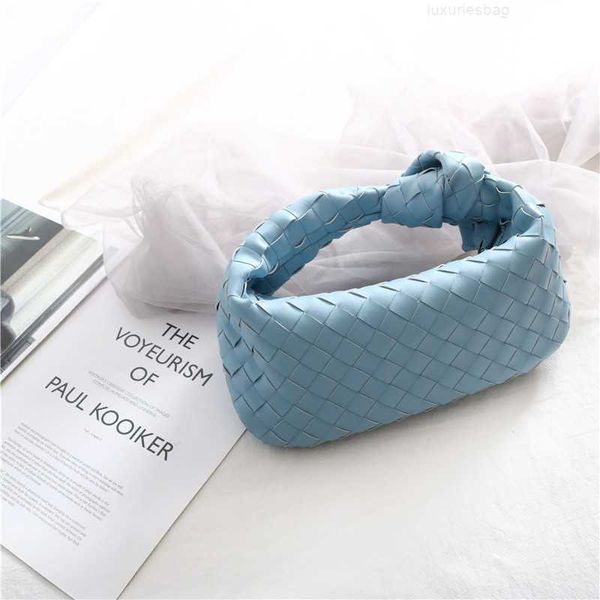 botega venates jodie mini teen intrecciato pouch woven oxhorn wrinkled dumpling leather underarm tidal shoulder messenger bag j1v7
botega venates jodie mini teen intrecciato pouch woven oxhorn wrinkled dumpling leather underarm tidal shoulder messenger bag j1v7