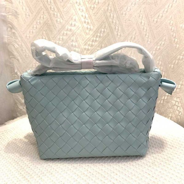 botega venates jodie mini teen intrecciato pouch fashion leather hand woven large capacity single shoulder messenger bag leather women'
botega venates jodie mini teen intrecciato pouch fashion leather hand woven large capacity single shoulder messenger bag leather women'