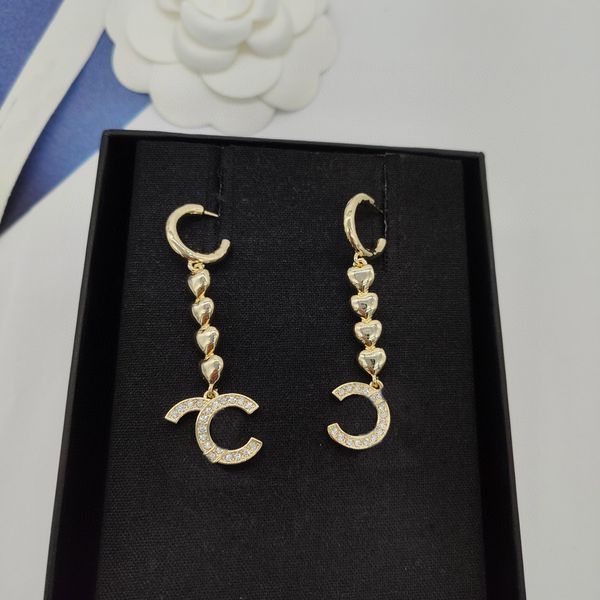 2023 luxury quality charm drop earring with diamond and heart shape in 18k gold plated have box stamp ps7662a, Golden
2023 luxury quality charm drop earring with diamond and heart shape in 18k gold plated have box stamp ps7662a, Golden