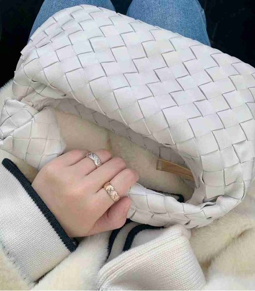 botega venates jodie mini teen intrecciato pouch lg woven knot pleated dumpling axigo cow horn wrap one shoulder hand held women's bag
botega venates jodie mini teen intrecciato pouch lg woven knot pleated dumpling axigo cow horn wrap one shoulder hand held women's bag