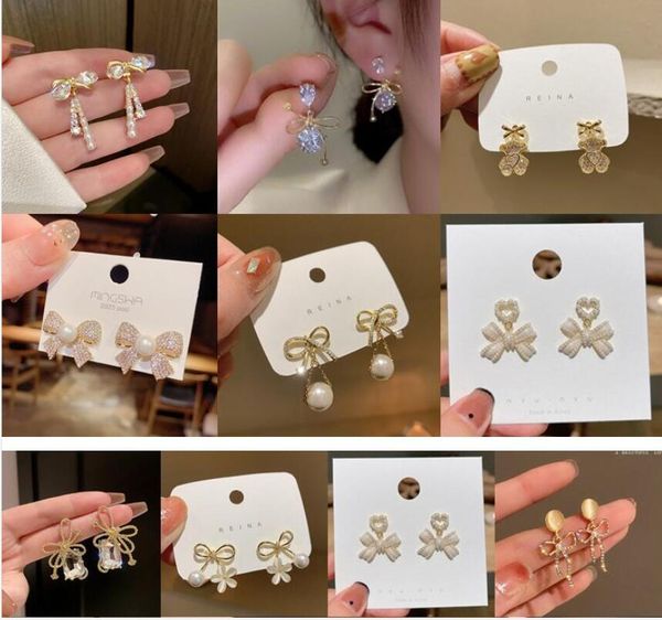 fashion new popular earrings classic style cute and versatile stud earrings luxury beautiful earrings women wedding jewelry earrings gift, Golden;silver
fashion new popular earrings classic style cute and versatile stud earrings luxury beautiful earrings women wedding jewelry earrings gift, Golden;silver