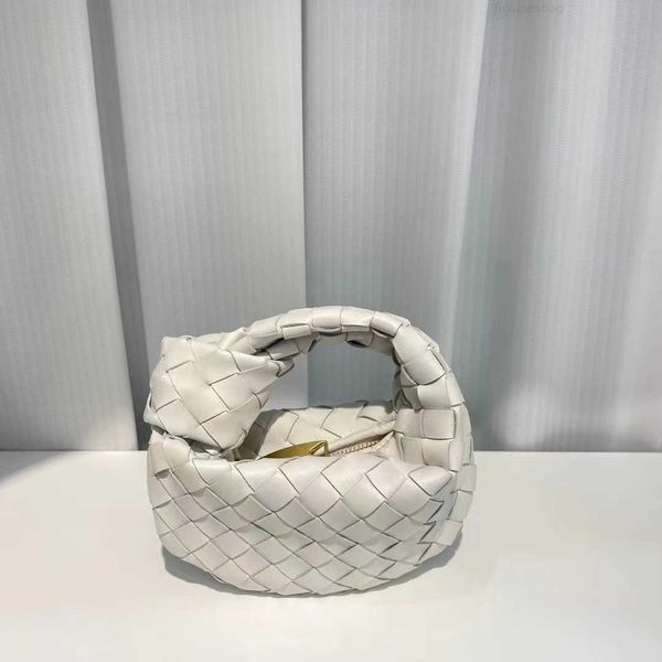botega venates jodie teen intrecciato pouch r mini woven leather handbag fashion versatile concave large capacity portable women's bag
botega venates jodie teen intrecciato pouch r mini woven leather handbag fashion versatile concave large capacity portable women's bag