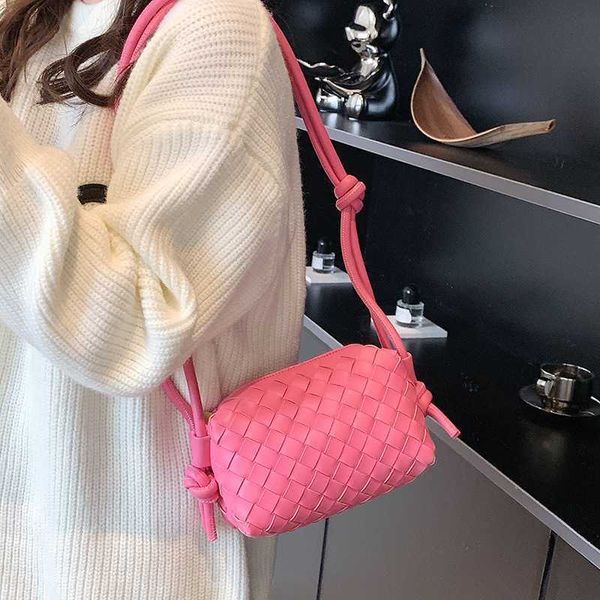 botega venates jodie mini teen intrecciato pouch woven simple underarm versatile temperament single shoulder bag niche design women's l
botega venates jodie mini teen intrecciato pouch woven simple underarm versatile temperament single shoulder bag niche design women's l