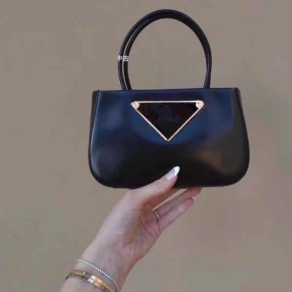 2023 fashion handbags designer bag womens men handbag clutch telfars wallets card holders cowhide pu tote satchels crossbody shoulder luxury
2023 fashion handbags designer bag womens men handbag clutch telfars wallets card holders cowhide pu tote satchels crossbody shoulder luxury