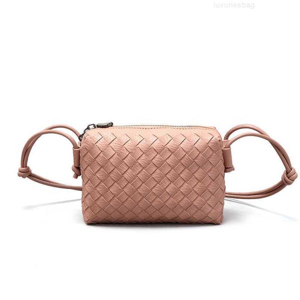 botega venates jodie mini teen intrecciato pouch summer makaron handwoven women's simple solid color fashion versatile crossbody small
botega venates jodie mini teen intrecciato pouch summer makaron handwoven women's simple solid color fashion versatile crossbody small