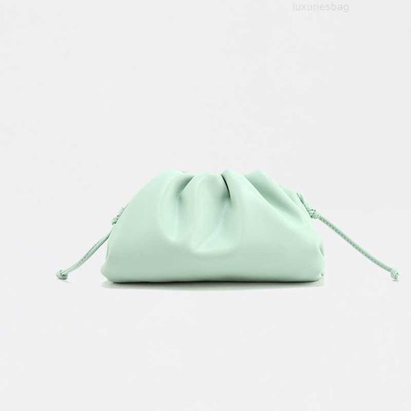 botega venates jodie mini teen intrecciato pouch r macarone cloud fold clip soft leather women's single shoulder messenger bag dumpling
botega venates jodie mini teen intrecciato pouch r macarone cloud fold clip soft leather women's single shoulder messenger bag dumpling