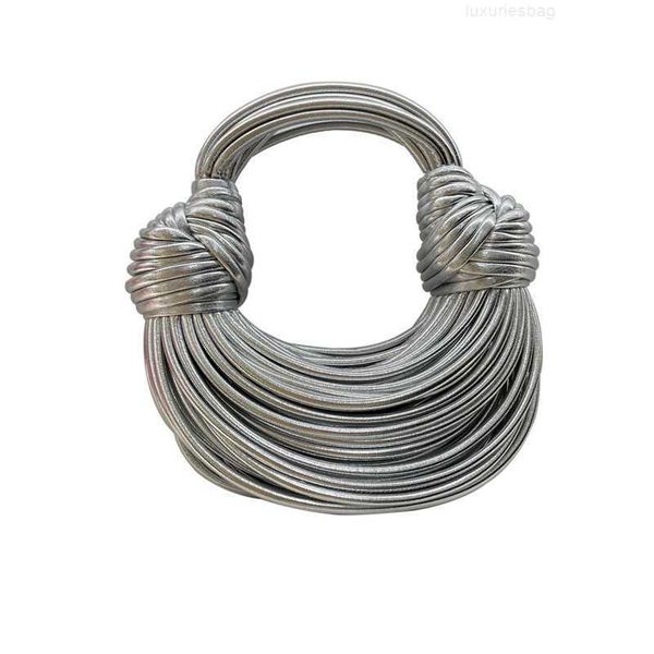 botega venates jodie mini teen intrecciato pouch handcart knotted minority design advanced fashion hand handwoven ramen strip bag for women
botega venates jodie mini teen intrecciato pouch handcart knotted minority design advanced fashion hand handwoven ramen strip bag for women