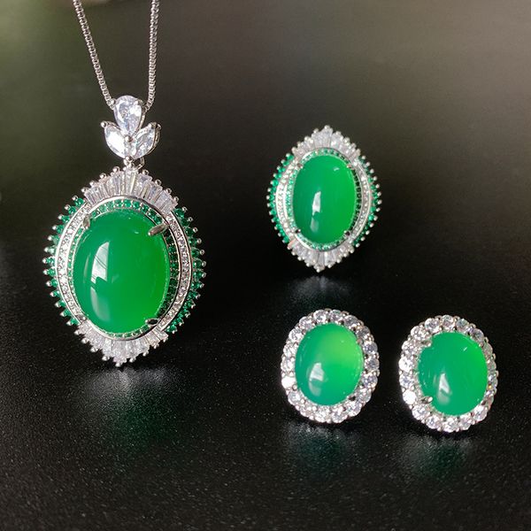 vintage emerald diamond jewelry set 925 sterling silver wedding rings earrings necklace for women bridal engagement jewelry gift
vintage emerald diamond jewelry set 925 sterling silver wedding rings earrings necklace for women bridal engagement jewelry gift