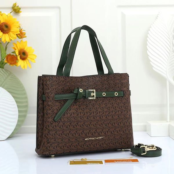 mini open bag classic fashion letter print baita handbag interior zipper compartment bag designer beautiful wallet green portable accessorie
mini open bag classic fashion letter print baita handbag interior zipper compartment bag designer beautiful wallet green portable accessorie