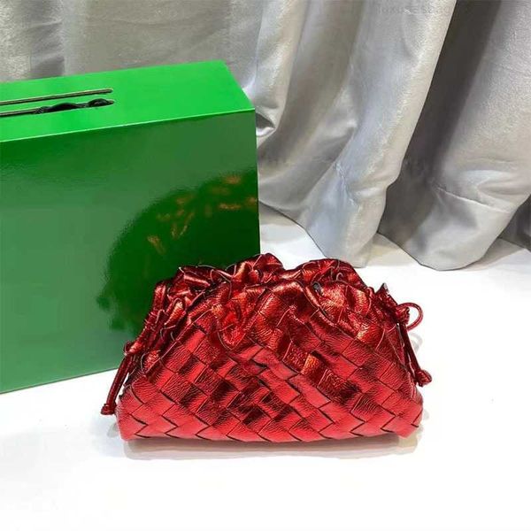 botega venates jodie mini teen intrecciato pouch leather hand woven cloud leather wrinkled dumpling women's bag single shoulder messeng
botega venates jodie mini teen intrecciato pouch leather hand woven cloud leather wrinkled dumpling women's bag single shoulder messeng