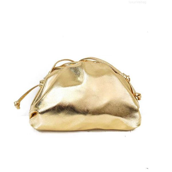 botega venates jodie mini teen intrecciato pouch colorful water wave pattern cloud one shoulder messenger women's wrinkled dumpling pu
botega venates jodie mini teen intrecciato pouch colorful water wave pattern cloud one shoulder messenger women's wrinkled dumpling pu
