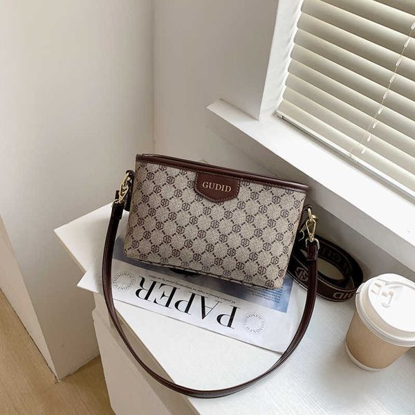 messenger bags small new women's versatile crossbody temperament body fashion print shoulder
messenger bags small new women's versatile crossbody temperament body fashion print shoulder