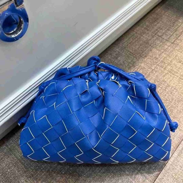 venetas designer bag womens botegas purse bags pouch intrecciato luxury woven dumpling hand one shoulder messenger raut
venetas designer bag womens botegas purse bags pouch intrecciato luxury woven dumpling hand one shoulder messenger raut
