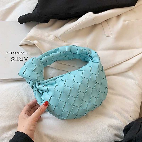 botega venates jodie mini teen intrecciato pouch minority design women's summer versatile fashion woven unique handinhand bag 8scm
botega venates jodie mini teen intrecciato pouch minority design women's summer versatile fashion woven unique handinhand bag 8scm