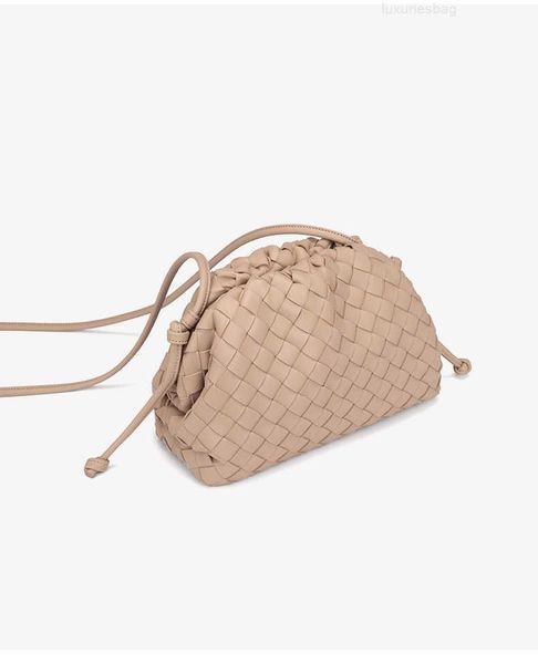 botega venates jodie mini teen intrecciato pouch woven cloud dumpling soft hand armpit mini women's bag messenger fold bag style l8zl
botega venates jodie mini teen intrecciato pouch woven cloud dumpling soft hand armpit mini women's bag messenger fold bag style l8zl