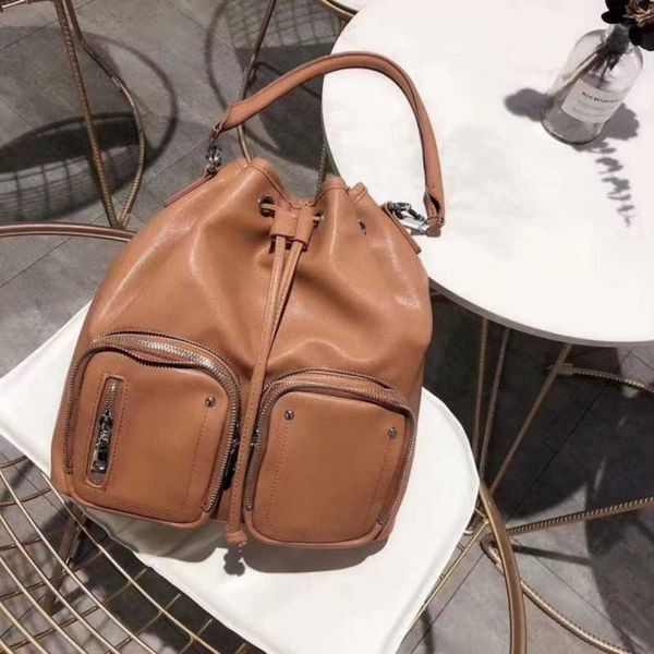 spring and summer new large-capacity shoulder bag commuter casual simple biker bag texture leather grain women's bags 0418
spring and summer new large-capacity shoulder bag commuter casual simple biker bag texture leather grain women's bags 0418