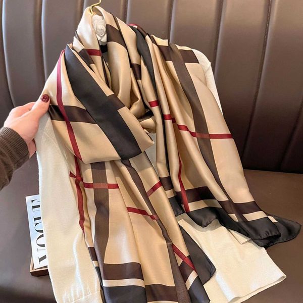 sarongs 2022 luxury brand spring summer and autumn women' clothing new fashion color matching printed silk scarf women' popular, Blue;gray
sarongs 2022 luxury brand spring summer and autumn women' clothing new fashion color matching printed silk scarf women' popular, Blue;gray