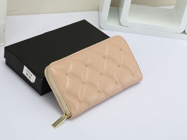 designer wallets leather wallet women men zipper long card holders coin purses woman shows exotic clutch diamond letter wallets 4 style, Red;black
designer wallets leather wallet women men zipper long card holders coin purses woman shows exotic clutch diamond letter wallets 4 style, Red;black