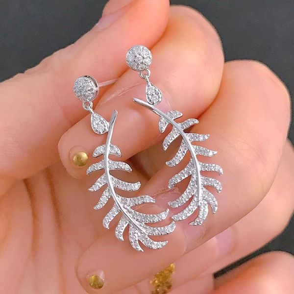 leaves dangle earring zircon 925 sterling silver charm party wedding drop earrings for women bridal promise jewelry birthday gift, Golden
leaves dangle earring zircon 925 sterling silver charm party wedding drop earrings for women bridal promise jewelry birthday gift, Golden