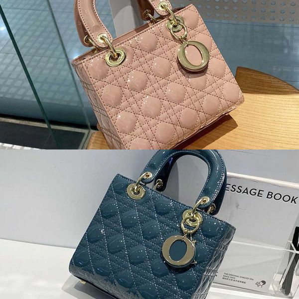 designer luxury dance maker brand handheld princess's premium lacquer leather crossbody versatile bridal bag dirto
designer luxury dance maker brand handheld princess's premium lacquer leather crossbody versatile bridal bag dirto