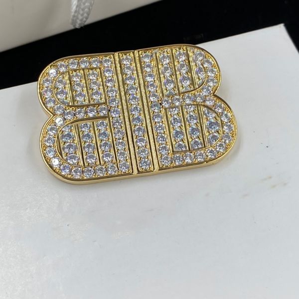 new 2023 fashion women 18k gilded designer stud earrings brand designer geometry letter crystal earrings wedding party two color optional, Golden
new 2023 fashion women 18k gilded designer stud earrings brand designer geometry letter crystal earrings wedding party two color optional, Golden
