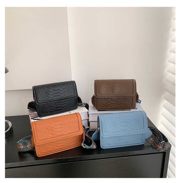 nxy women crossbody bags fashion solid color wide shoulder strap shoulder bags grain vintage sell square bags 230308
nxy women crossbody bags fashion solid color wide shoulder strap shoulder bags grain vintage sell square bags 230308