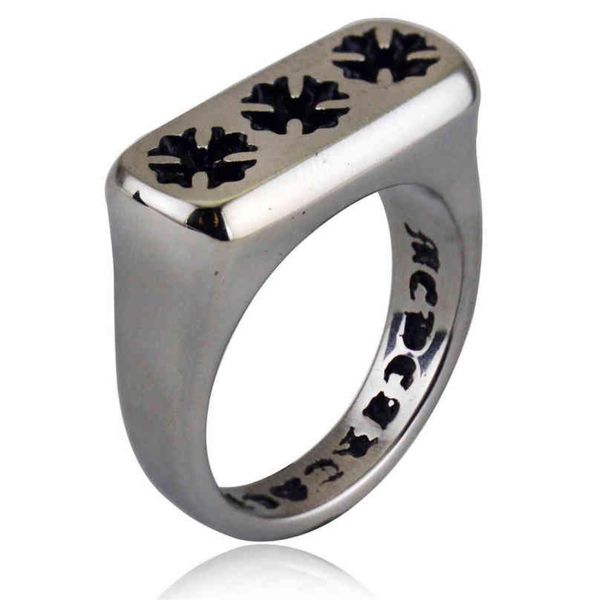 new designer ch ring chrome fashion personality cross rectangular titanium steel hearts original design rings luxury brand lover g4703762, Golden;silver
new designer ch ring chrome fashion personality cross rectangular titanium steel hearts original design rings luxury brand lover g4703762, Golden;silver
