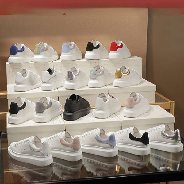 dress shoes fashion versatile thick bottomed couple small white female casual reflection internal increase sheet 230324, Black
dress shoes fashion versatile thick bottomed couple small white female casual reflection internal increase sheet 230324, Black
