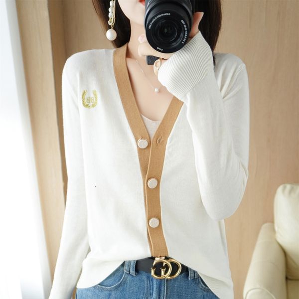 women's knits tees knitted cardigan spring and autumn vneck short color matching sweater coat wool long sleeve 230324, White
women's knits tees knitted cardigan spring and autumn vneck short color matching sweater coat wool long sleeve 230324, White