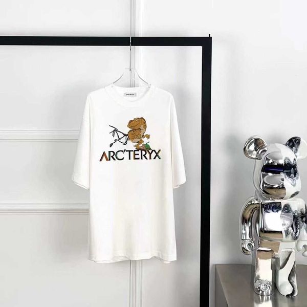 arc t shirt for men arcterxy tees 2023 new short sleeve couple wear red fashion versatile men's and women's round neck loose t shi, White;black
arc t shirt for men arcterxy tees 2023 new short sleeve couple wear red fashion versatile men's and women's round neck loose t shi, White;black