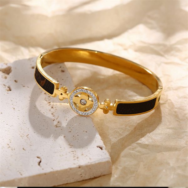 wholesale fashion bracelets women bangle designer lucky letter jewelry faux leather 18k gold plated stainless steel bracelet womens wedding, Black
wholesale fashion bracelets women bangle designer lucky letter jewelry faux leather 18k gold plated stainless steel bracelet womens wedding, Black