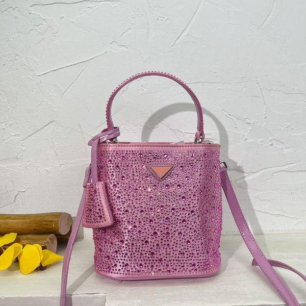 evening bag designer bags for women luxurys handbags diamonds bucket bags womens classic fashion solid color cross body handbag 230422bj
evening bag designer bags for women luxurys handbags diamonds bucket bags womens classic fashion solid color cross body handbag 230422bj