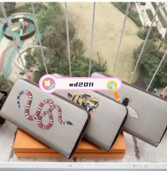 2023 wholesale 6 colors men animal long wallet leather black snake tiger bee wallets women long style purse wallet card holders with box, Red;black
2023 wholesale 6 colors men animal long wallet leather black snake tiger bee wallets women long style purse wallet card holders with box, Red;black