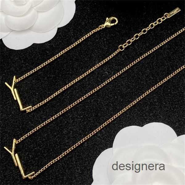 pendant necklaces luxury designer jewelry pendant necklaces wedding party bracelets jewellery chain brand simple letter women ornaments gold, Silver
pendant necklaces luxury designer jewelry pendant necklaces wedding party bracelets jewellery chain brand simple letter women ornaments gold, Silver