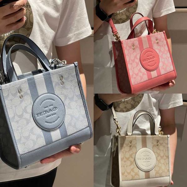 2023new fashion bags 70% factory direct sales wholesale retail2022 new dempsey portable shopping bag field tote jacquard single shoulder mse
2023new fashion bags 70% factory direct sales wholesale retail2022 new dempsey portable shopping bag field tote jacquard single shoulder mse