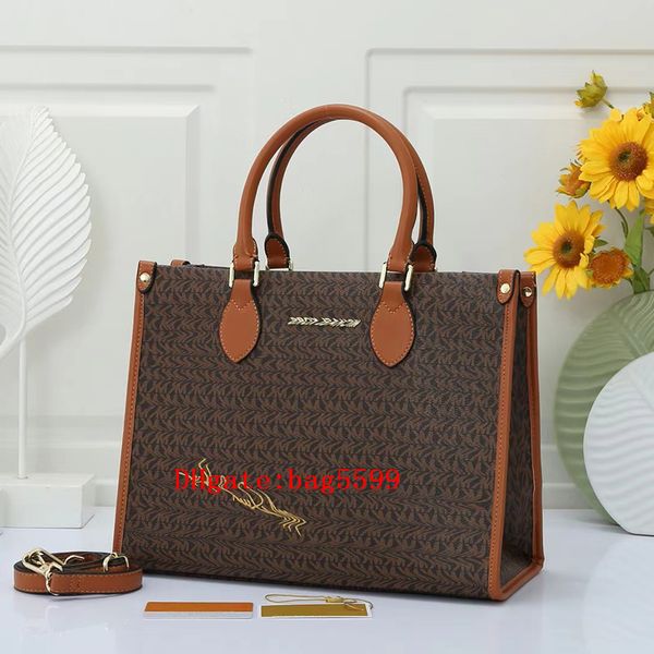 famous lady bag large capacity cross body shoulder letter handbags women great coin purse crossbody casual shopping handbag
famous lady bag large capacity cross body shoulder letter handbags women great coin purse crossbody casual shopping handbag