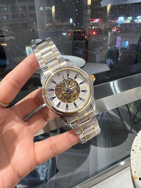 luxury and elegant men's wristwatch new high strength band 40mm fully automatic mechanical movement, Slivery;brown
luxury and elegant men's wristwatch new high strength band 40mm fully automatic mechanical movement, Slivery;brown