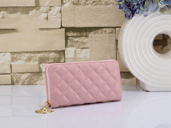 2023 designerss wallets leather wallet women men zipper long card holders coin purses woman shows exotic clutch wallets 3, Red;black
2023 designerss wallets leather wallet women men zipper long card holders coin purses woman shows exotic clutch wallets 3, Red;black