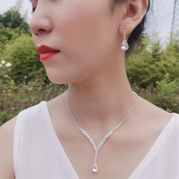 elegant pendant necklace earring suit inlaid zircon rhinestone twinkle bridal decorate adjeustable length non fading women party wedding jew, Silver
elegant pendant necklace earring suit inlaid zircon rhinestone twinkle bridal decorate adjeustable length non fading women party wedding jew, Silver