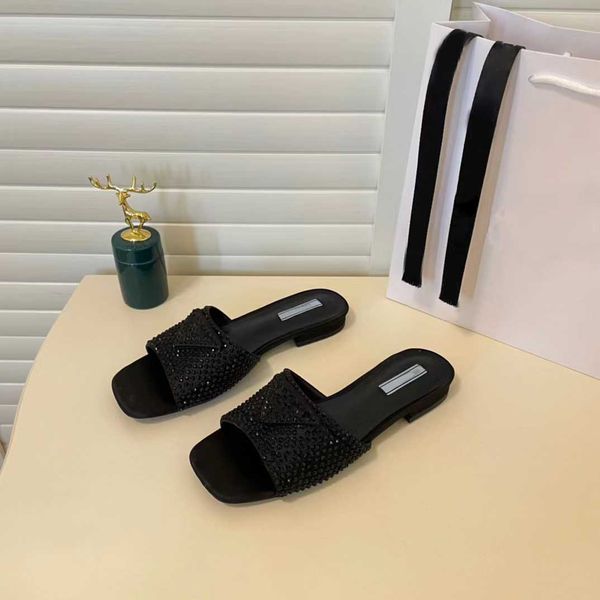 2023 flat women sandals designer slides brushed leather pumps summer screen-printed high heels fashion flat flip flops classic shoes with bo, Black
2023 flat women sandals designer slides brushed leather pumps summer screen-printed high heels fashion flat flip flops classic shoes with bo, Black