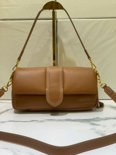 luxury designer soft super bubble leather shoulder bags le bambimou long strap shoulder bag pure color purse trapezoid baguette bags gold le
luxury designer soft super bubble leather shoulder bags le bambimou long strap shoulder bag pure color purse trapezoid baguette bags gold le