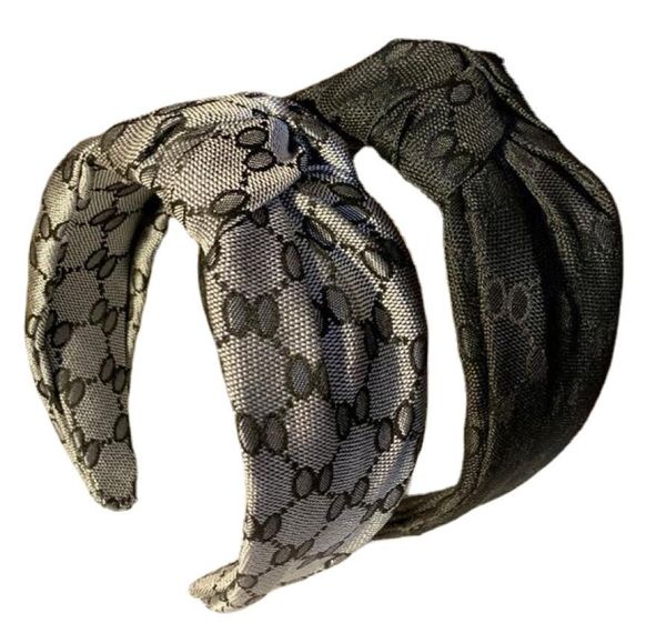 4color luxury leather headband letter print wide edge brand designer knot hair hoop for women outdoor sports breathab8950508, Black;brown
4color luxury leather headband letter print wide edge brand designer knot hair hoop for women outdoor sports breathab8950508, Black;brown