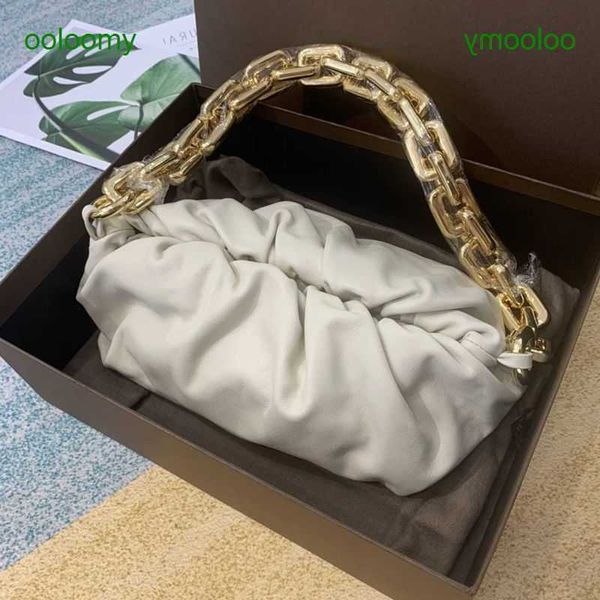 bottgs the cloud 2023 new song huiqiao same style chain bag soft cowhide single shoulder leather underarm pleated women's summer 8epz
bottgs the cloud 2023 new song huiqiao same style chain bag soft cowhide single shoulder leather underarm pleated women's summer 8epz