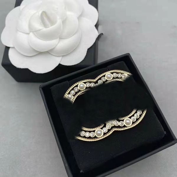 double letter brooch luxury classic designer brand brooches crystal diamond for charm women wedding gift party jewelry accessorie, Gray
double letter brooch luxury classic designer brand brooches crystal diamond for charm women wedding gift party jewelry accessorie, Gray