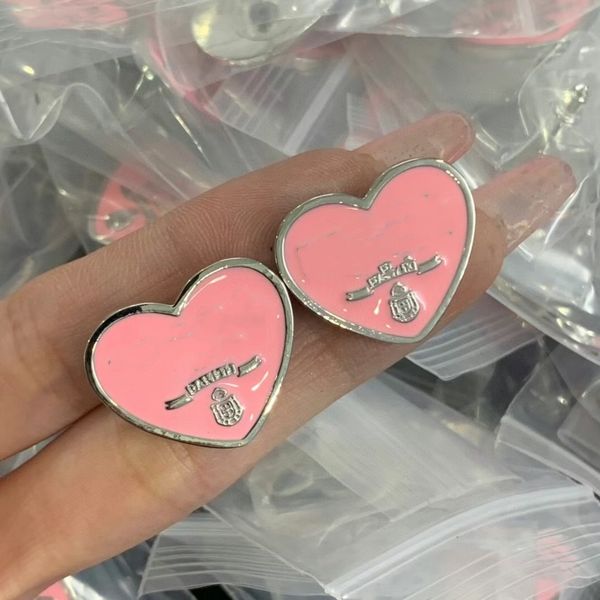 multi-style letter stud glue drop versatile european and american temperament premium earwear girl, Golden;silver
multi-style letter stud glue drop versatile european and american temperament premium earwear girl, Golden;silver
