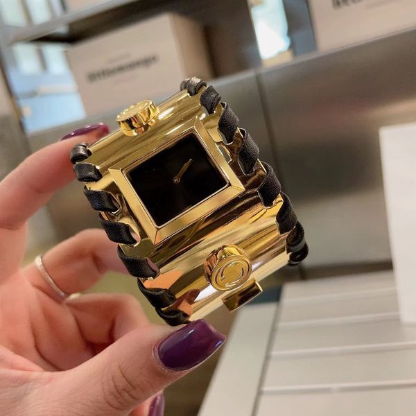 women's watch latest celebrity goddess grade bracelet series wristwatch imported quartz movement entire strap with bracelet style desig, Slivery;golden
women's watch latest celebrity goddess grade bracelet series wristwatch imported quartz movement entire strap with bracelet style desig, Slivery;golden